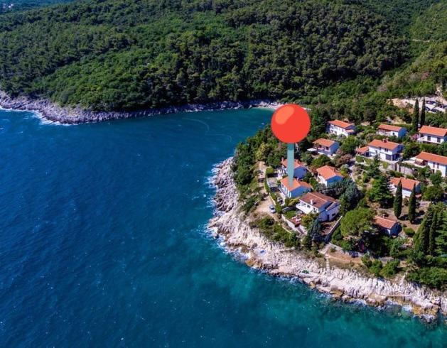 Apartment By The Sea- Santa Marina Raša Extérieur photo