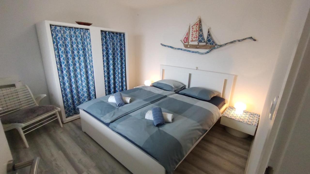 Apartment By The Sea- Santa Marina Raša Extérieur photo